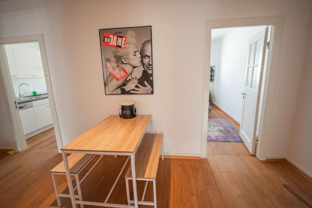 150Qm Loft, Tischtennis, Dart, Tischkicker ฮัมบูร์ก ภายนอก รูปภาพ